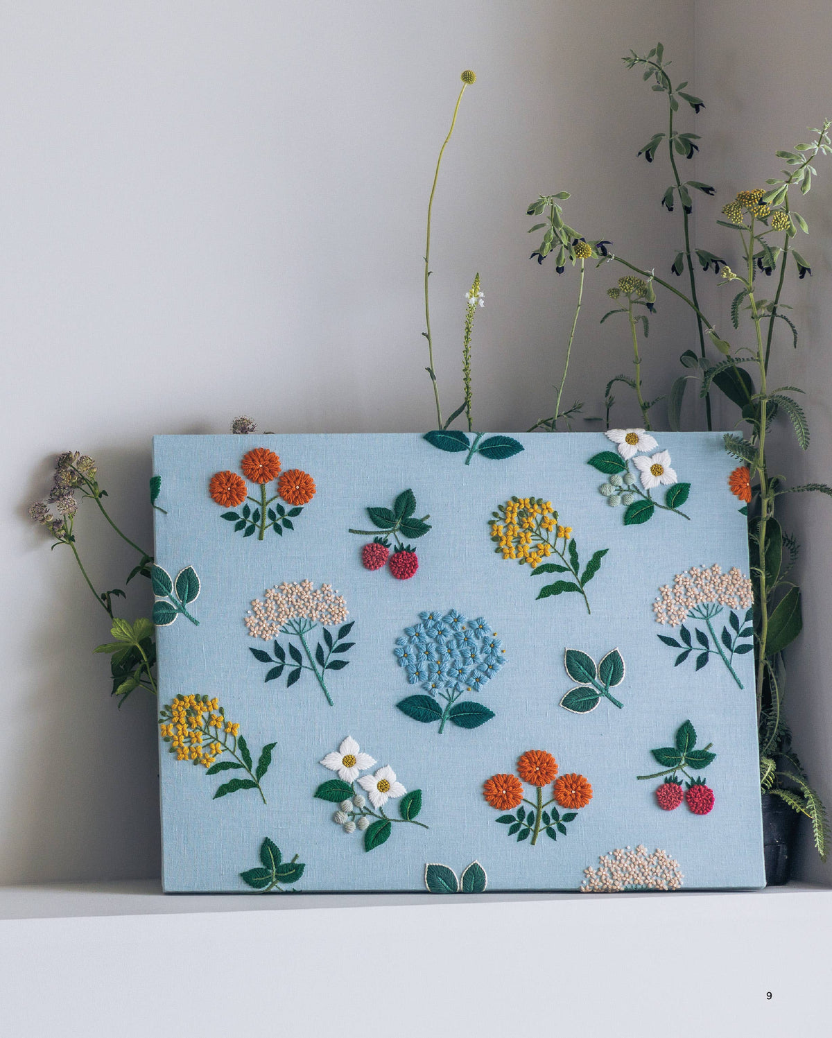 Simply Stitched with Wool by yumiko higughi - interior pages